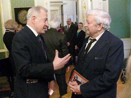 Bulgarijos Respublikos Nepaprastasis įgaliotasis ambasadorius Lietuvoje J.E. Ivan Pentchev Dantchev patikino Donatą Banionį, kad Bulgarijoje jis yra labai gerbiamas