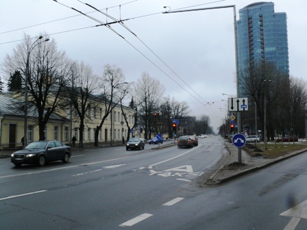 Laikas parodys, ar ant šio žolės trikampėlio tarp J. Basanavičiaus ir S. Konarskio gatvių bus atstatytas vienas iš Baltųjų stulpų