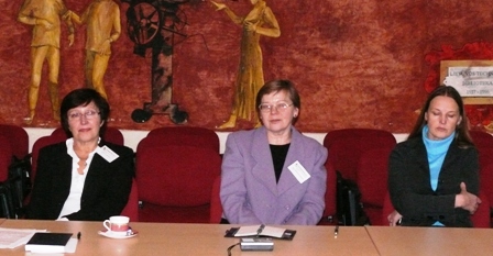 LTB Skaitytojų aptarnavimo skyriaus vedėja Česlova Gabnienė, LTB Spaudinių komplektavimo skyriaus vedėja Rima Mockapetrienė ir LTB LIBIS administratorė Astolda Šadienė