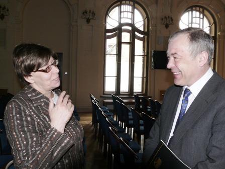 Daug bendrų interesų turi kalbininkė Vanda Kazanskienė ir Lietuvos MA Vrublevskių bibliotekos direktorius Sigitas Narbutas