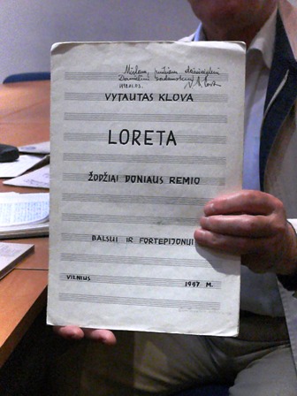 Kompozitoriaus Vytauto Klovos 1998 m. Danieliui Sadauskui dedikuotas kūrinys „Loreta“ (skirtas 1991 m. sausio13-ąją žuvusiai Loretai Asanavičiūtei)