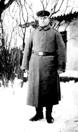 Kristupas Pažėra (1874–1956) Pirmojo pasaulinio karo metais tarnavo kaizerio kariuomenėje (nuotrauka iš to laiko). Būdamas sakytojas lietuviškus surinkimus vedė ir po 1939 m.; už tai persekiotas hitlerininkų