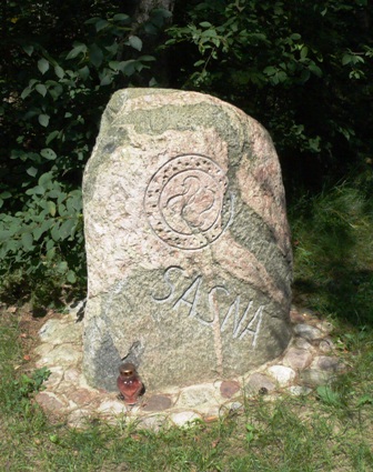 Žymuo, skirtas Sasnai – vienam iš buvusių jotvingių regionų dabartinėje Šiaurės Lenkijoje