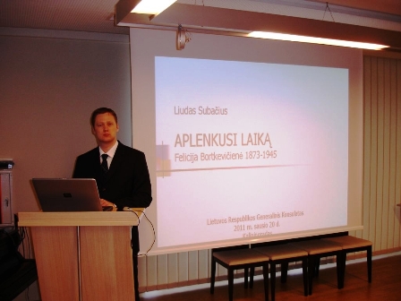 Istorikas ir diplomatas Liudas Subačius Lietuvos generaliniame konsulate Kaliningrade pristato savo knygą