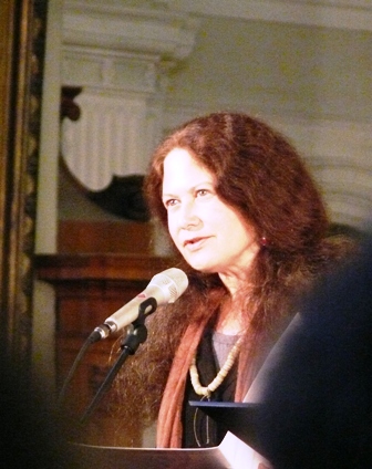 Poetė Jane Hirshfield iš JAV perskaitė savo parašytąjį „Laišką Cz.“ – eilėraštį Č. Milošo atminimui