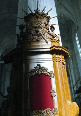 Radavičių ir Rodovičių giminės lėšomis atkurtas Šv. Didako altorius (Vilniaus bernardinų bažnyčia)