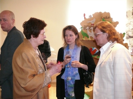Lietuvių kalbos instituto direktoriaus pavaduotoja mokslo reikalams prof. habil. dr. Grasilda Blažienė, Rusijos mokslų akademijos Slavistikos instituto mokslo darbuotoja dr. Marija Zavjalova ir Šiaulių universiteto prof. Skirmantas Valentas Lietuvių kalbos instituto direktoriaus pavaduotoja mokslo reikalams prof. habil. dr. Grasilda Blažienė, Rusijos mokslų akademijos Slavistikos instituto mokslo darbuotoja dr. Marija Zavjalova ir Šiaulių universiteto prof. Skirmantas Valentas